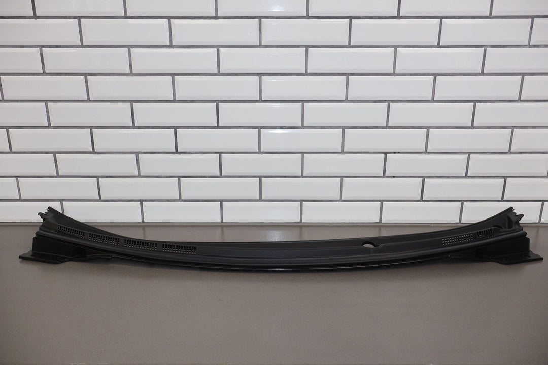 08 - 15 Mitsubishi Lancer Evo X Front Center Windshield Cowl Vent Panel W/ Seal