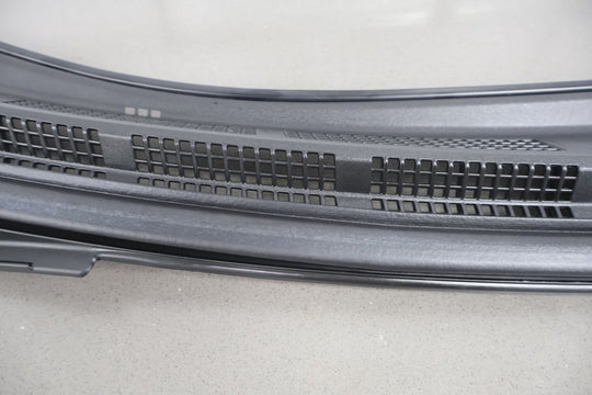 08 - 15 Mitsubishi Lancer Evo X Front Center Windshield Cowl Vent Panel W/ Seal