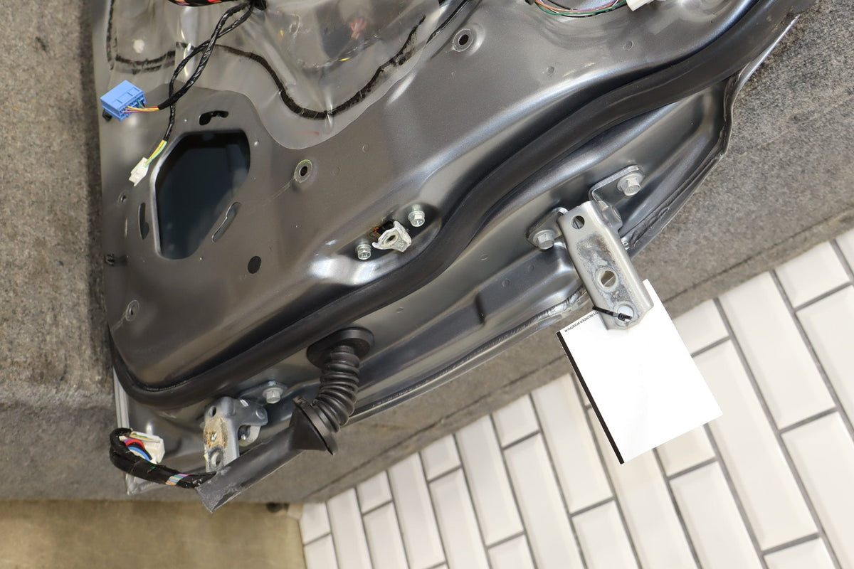 08-15 Mitsubishi Lancer Evo X Left Front Door (Gray U17 Damage)