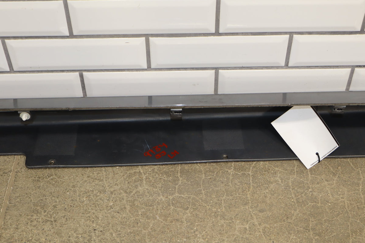 08-15 Mitsubishi Lancer Evo X Left Side Skirt (Cracked Tabs)