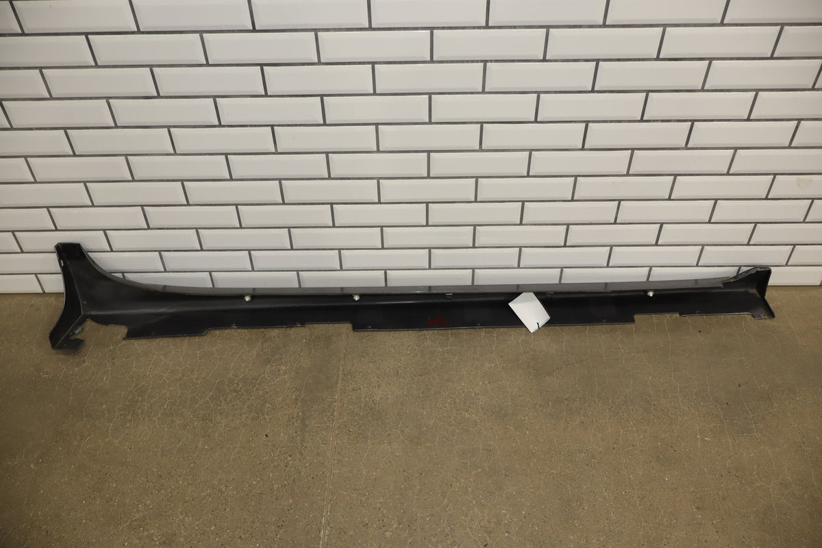 08-15 Mitsubishi Lancer Evo X Left Side Skirt (Cracked Tabs)