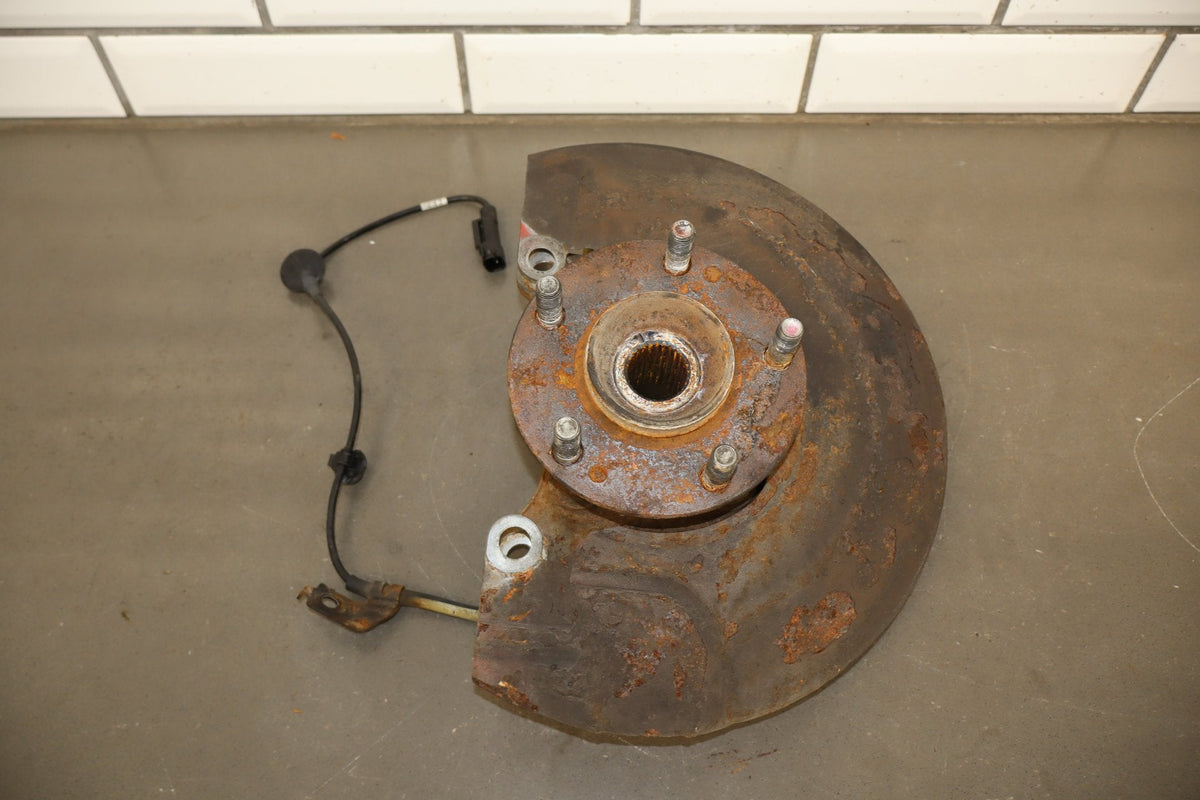 08-15 Mitsubishi Lancer Evo X LH Front Spindle 3870A017
