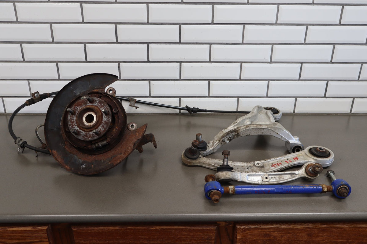 08-15 Mitsubishi Lancer Evo X LH Rear Knuckle Assembly