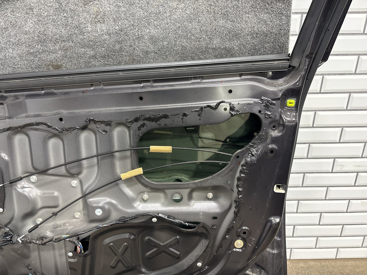 08-15 Mitsubishi Lancer Evo X RH Front Door (Crease) Black 02