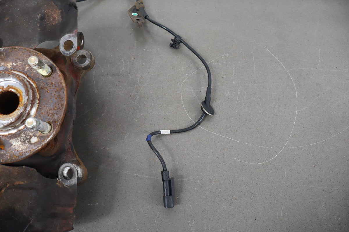 08-15 Mitsubishi Lancer Evo X RH Front Spindle 3870A018