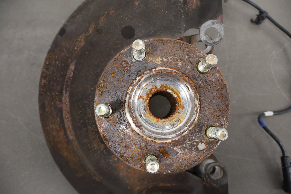 08-15 Mitsubishi Lancer Evo X RH Front Spindle 3870A018