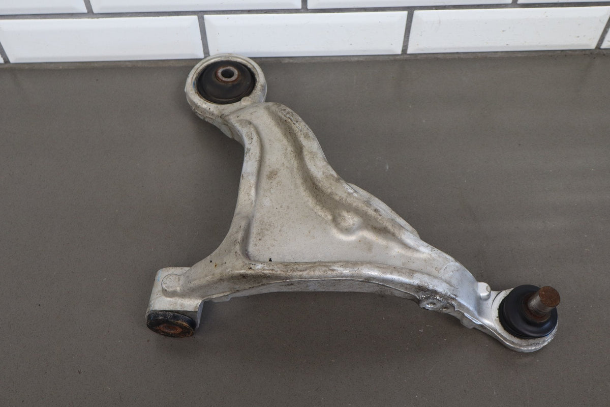 08-15 Mitsubishi Lancer Evo X RH Rear Knuckle Assembly