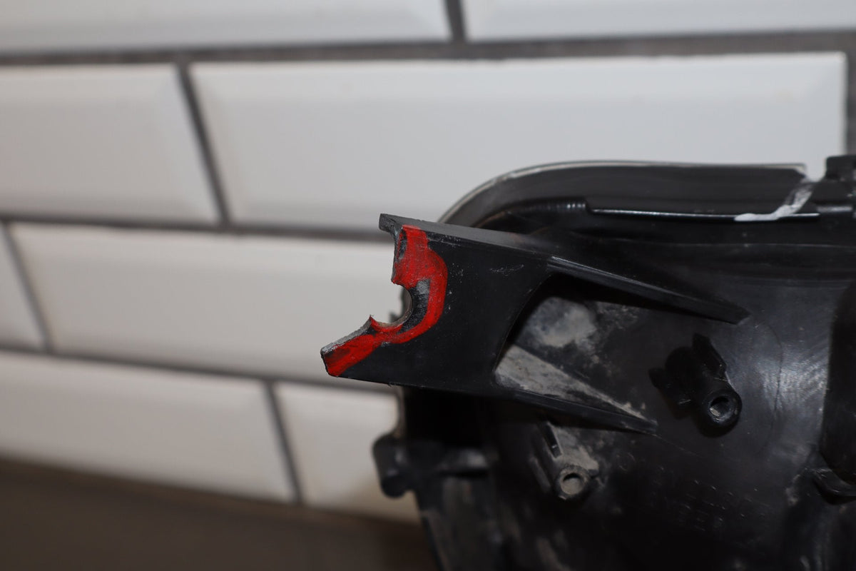 08-15 Mitsubishi Lancer Evo X RH Xenon Headlamp Recon 8301C364