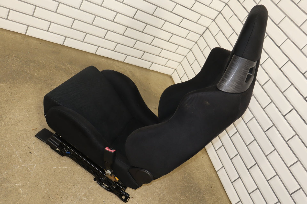 08-15 Mitsubishi Lancer Evo X Right Recaro Front Seat (Black Stain)