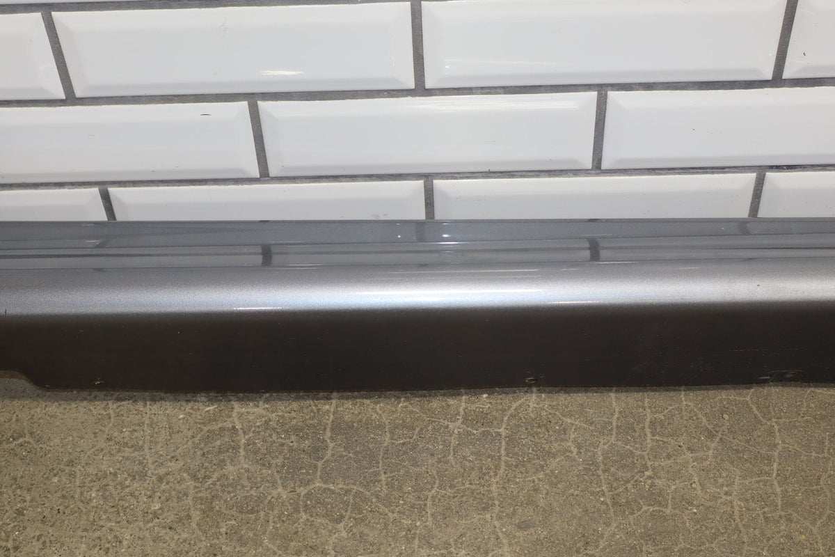 08-15 Mitsubishi Lancer Evo X Right Side Skirt (Cracked Tabs)