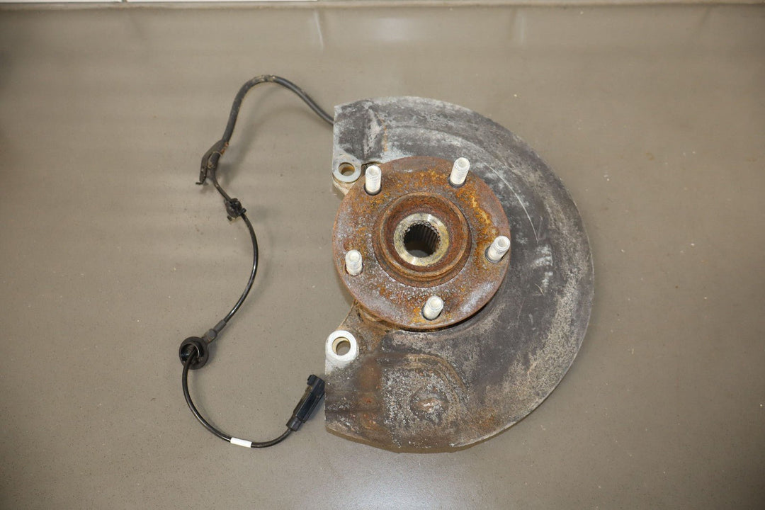 08 - 15 Mitsubishi Lancer Evolution Driver Left Front Spindle / Knuckle OEM