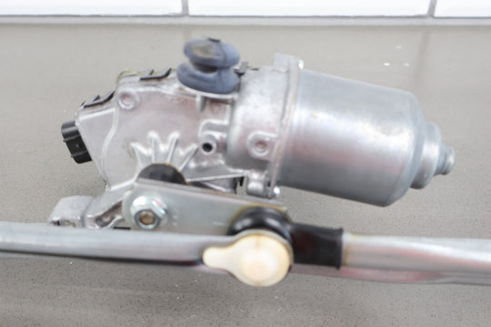 08 - 22 Dodge Challenger Windshield Wiper Transmission W/ Motor (Tested)