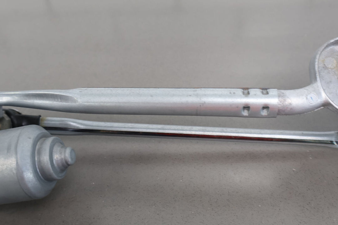 08 - 22 Dodge Challenger Windshield Wiper Transmission W/ Motor (Tested)