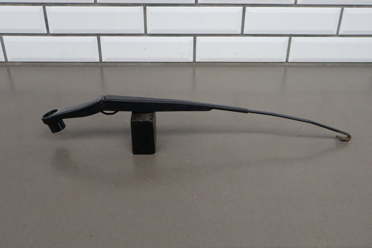 08-23 Dodge Challenger Windshield Wiper Arm Pair Black No Blades OEM