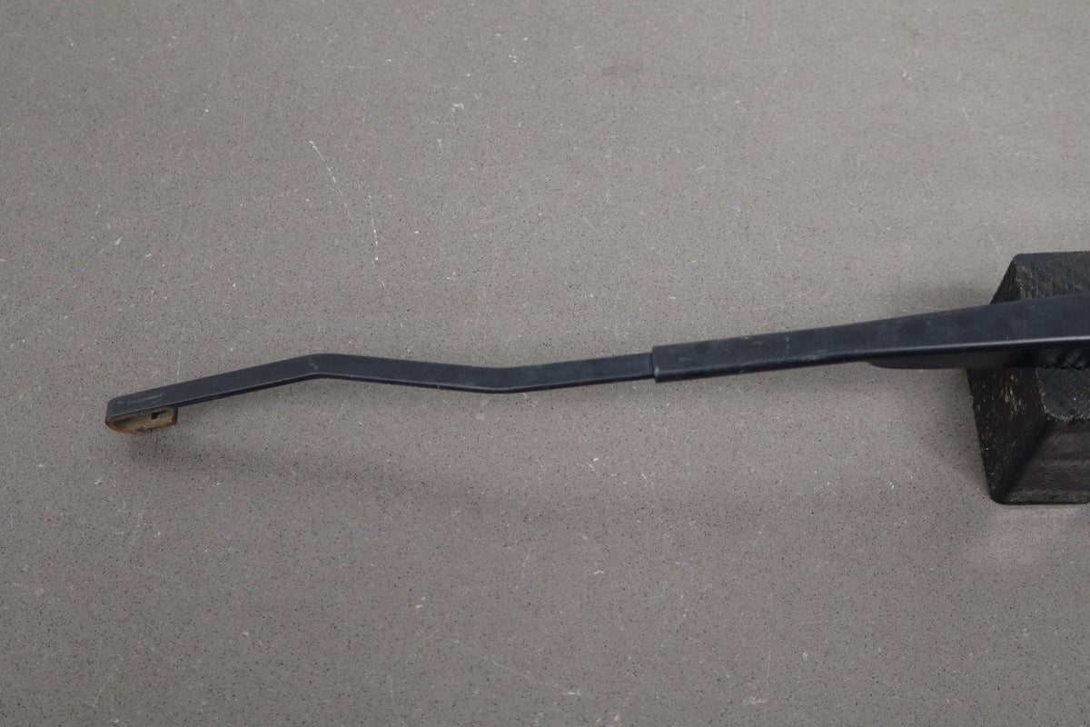 08-23 Dodge Challenger Windshield Wiper Arm Pair Black No Blades OEM