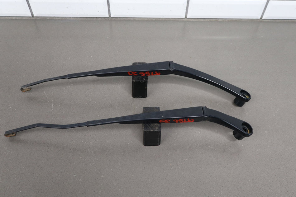 08-23 Dodge Challenger Windshield Wiper Arm Pair Black No Blades OEM