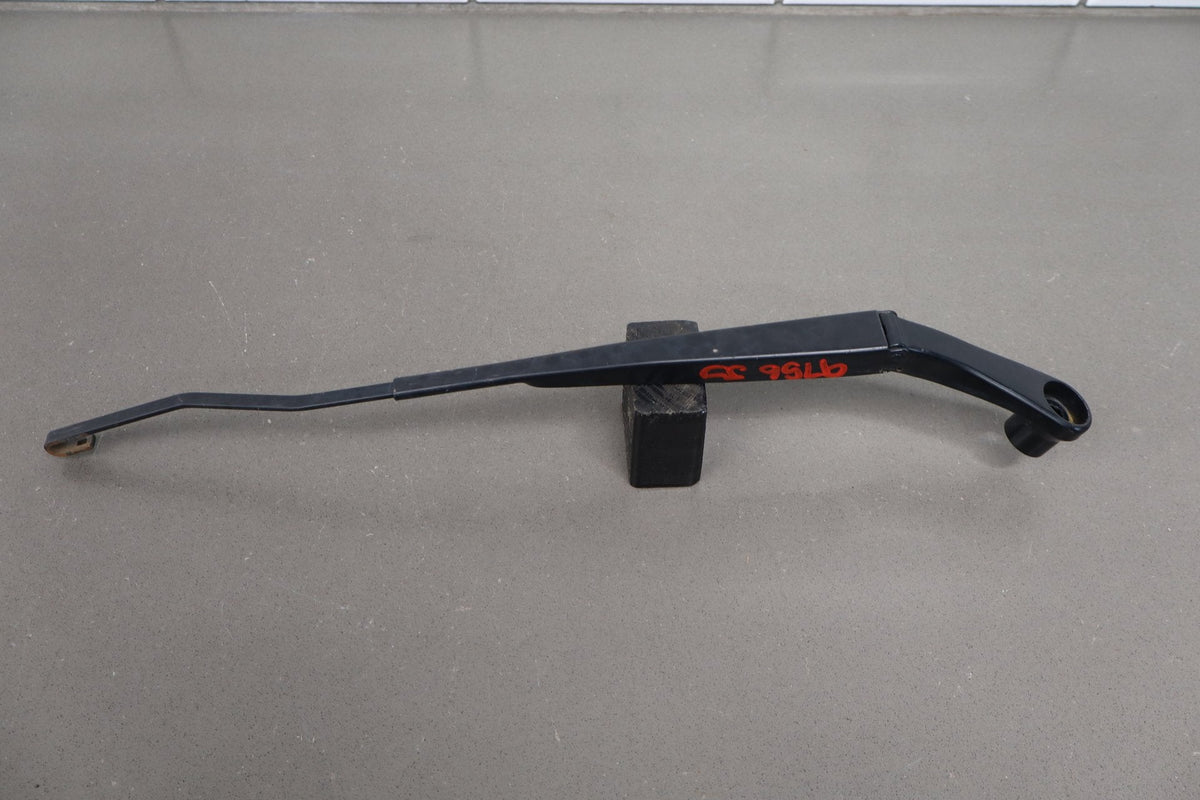 08-23 Dodge Challenger Windshield Wiper Arm Pair Black No Blades OEM