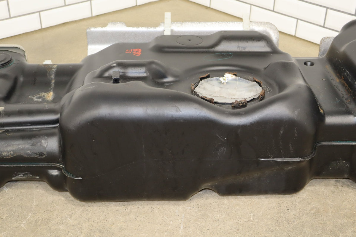 08 Chevy Tahoe Hybrid Fuel Tank No Pump