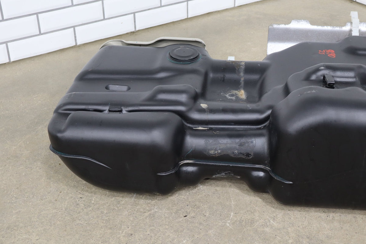 08 Chevy Tahoe Hybrid Fuel Tank No Pump