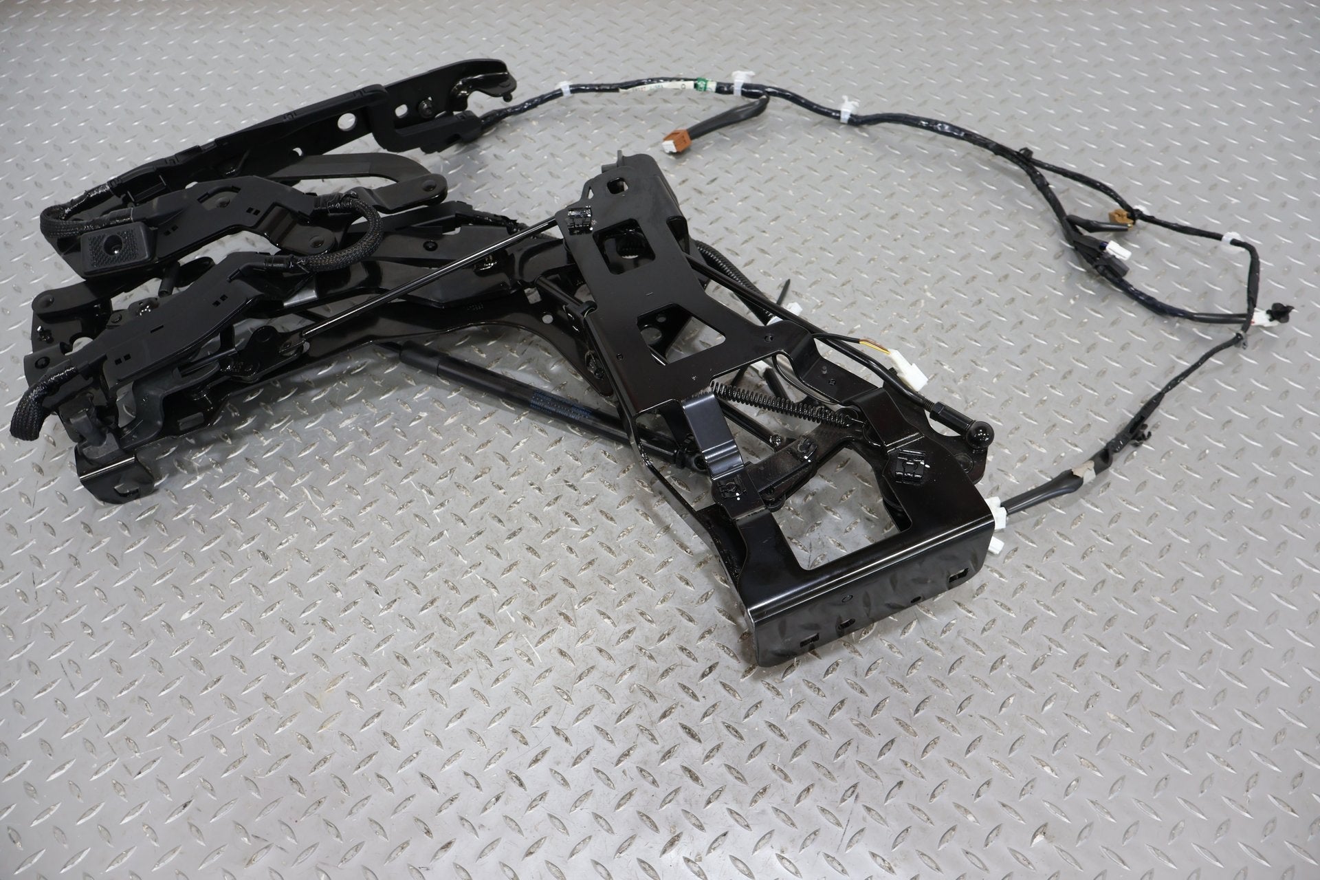 09-13 Infiniti G37 Convertible Rear Left LH Trunk Deck Lid Hinge (Tested)
