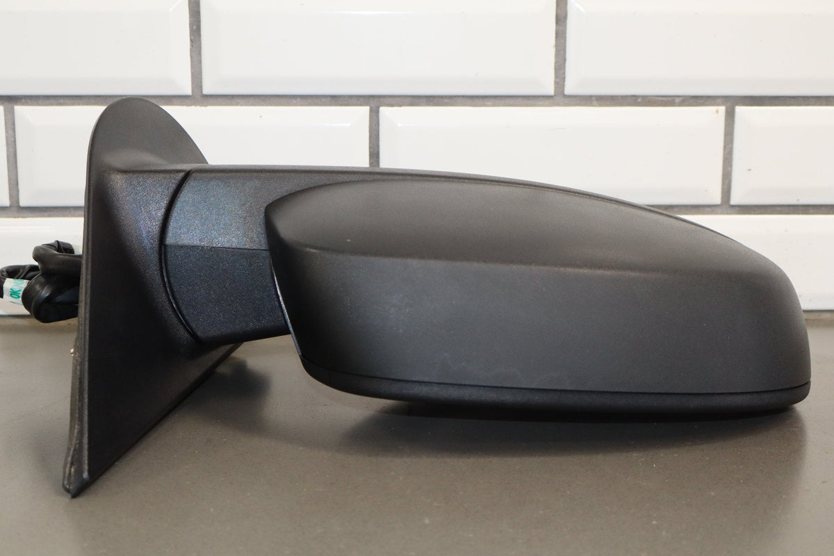 09-14 Chevrolet Tahoe Suburban Yukon Right Door Mirror Power Fold/Signal OEM