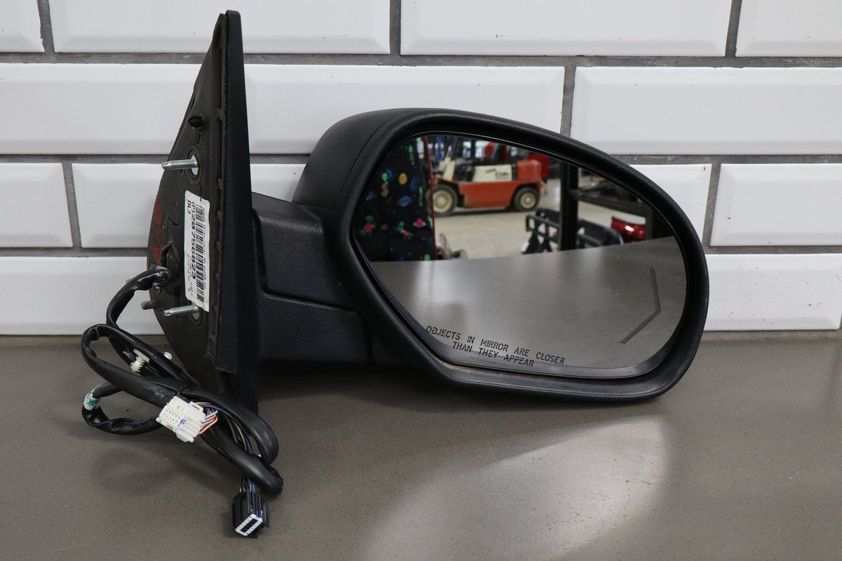 09-14 Chevrolet Tahoe Suburban Yukon Right Door Mirror Power Fold/Signal OEM