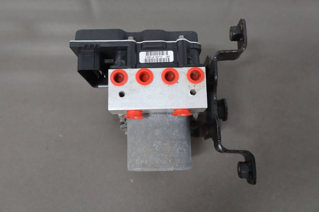 09 - 14 Chevy Suburban GMT900 OEM ABS Pump/Module Assembly