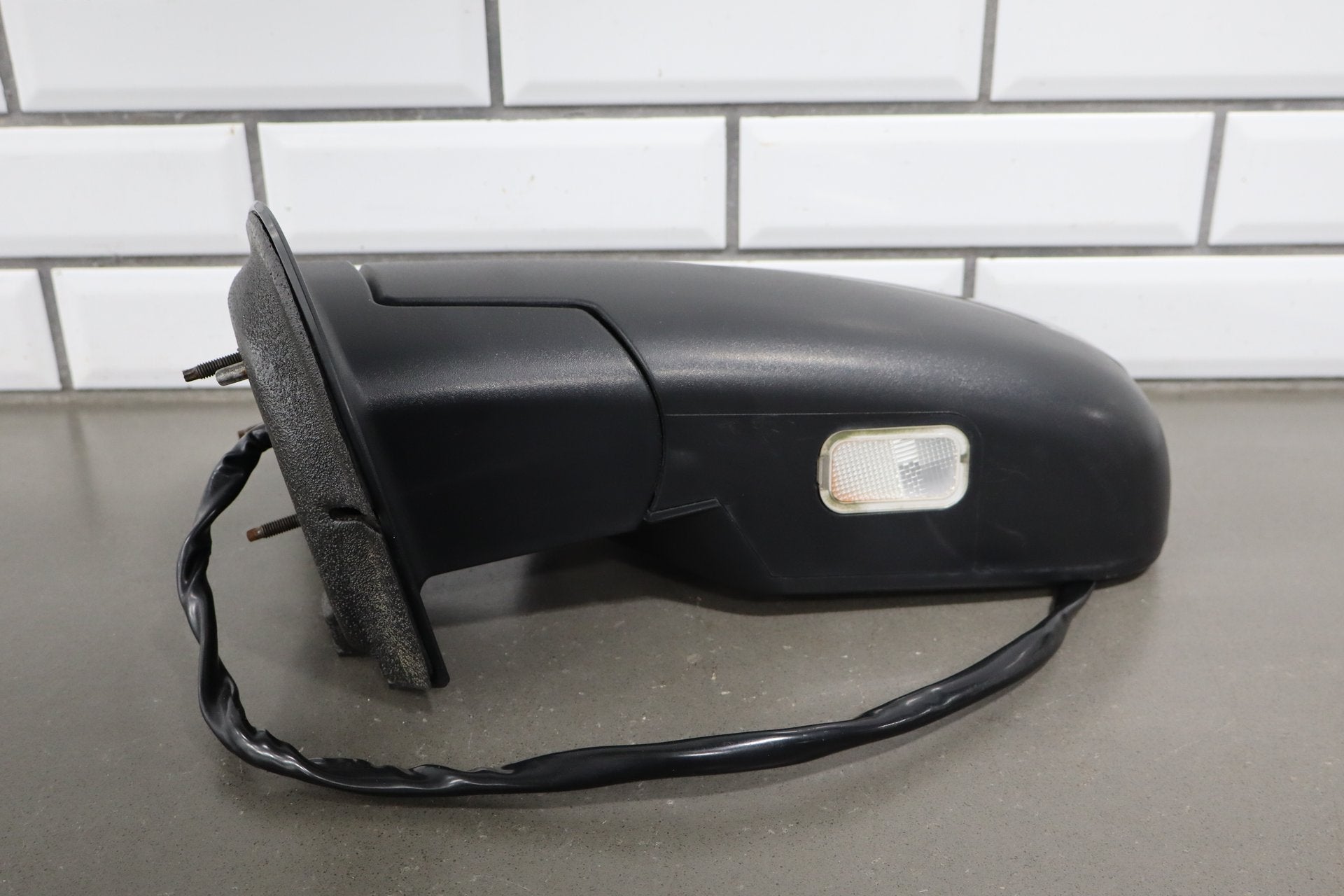 09-14 GMC Yukon Left Door Mirror Carbon Black Power Folding/Signal/Blind