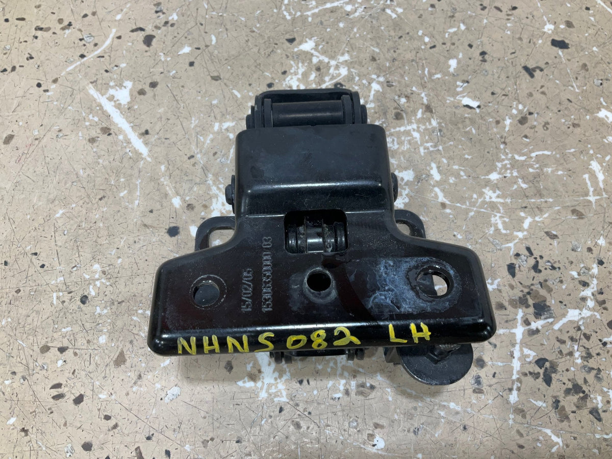 09-17 Nissan 370Z Convertible Top Hinge Right RH Passenger Side OEM