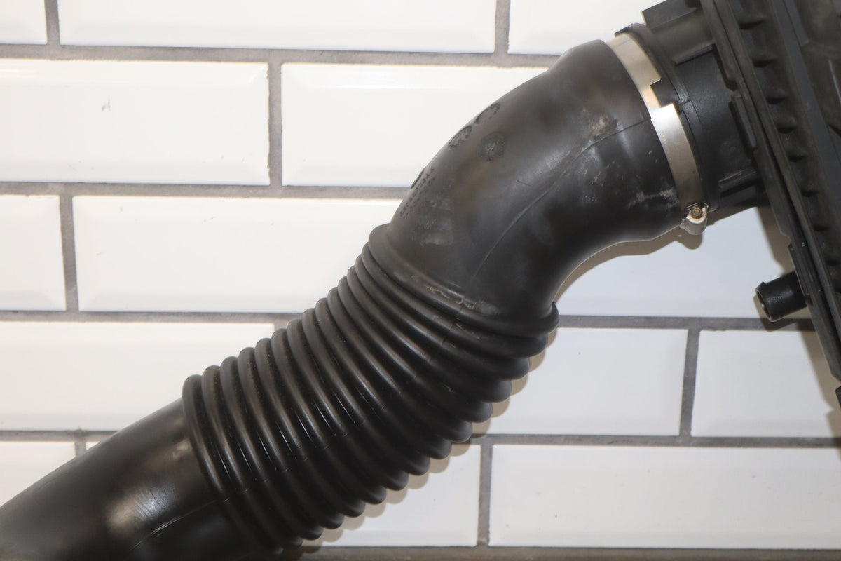 09-18 Ram 1500/ 19-24 Ram Classic 5.7L Hemi V8 Air Cleaner Intake Tube Air Box