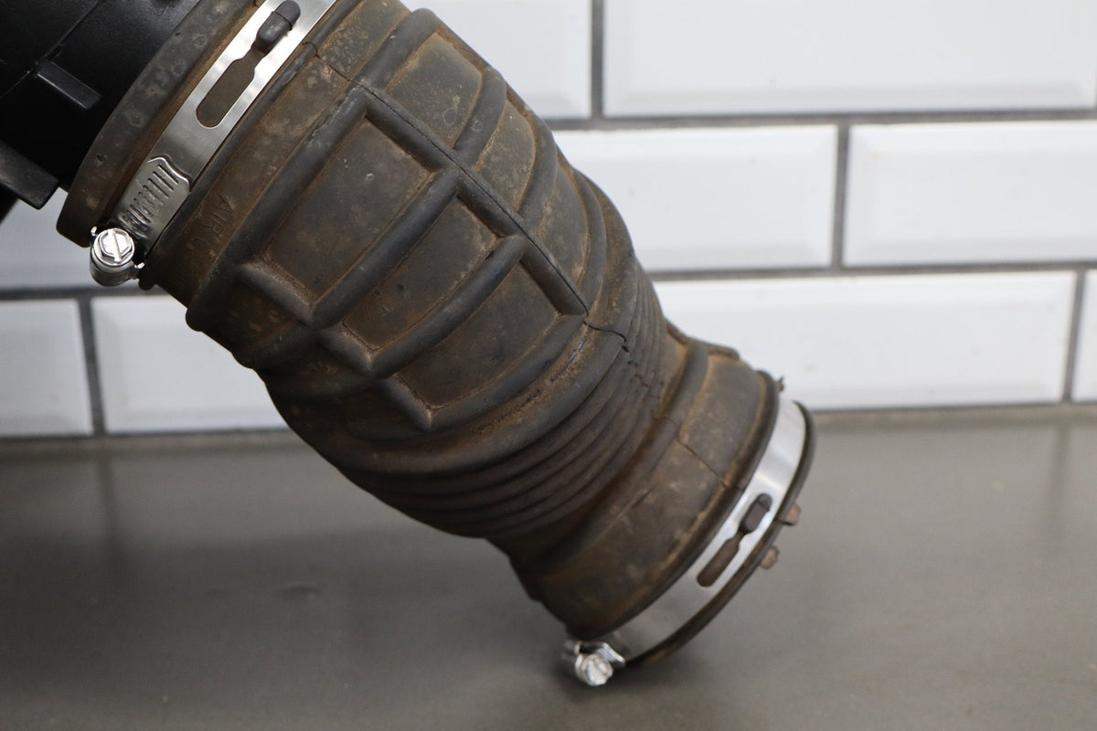 09-18 Ram 1500/ 19-24 Ram Classic 5.7L Hemi V8 Air Cleaner Intake Tube Air Box