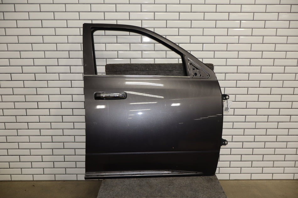 09-18 Ram 1500 Crew Cab Right Front Door Granite Crystal PAU