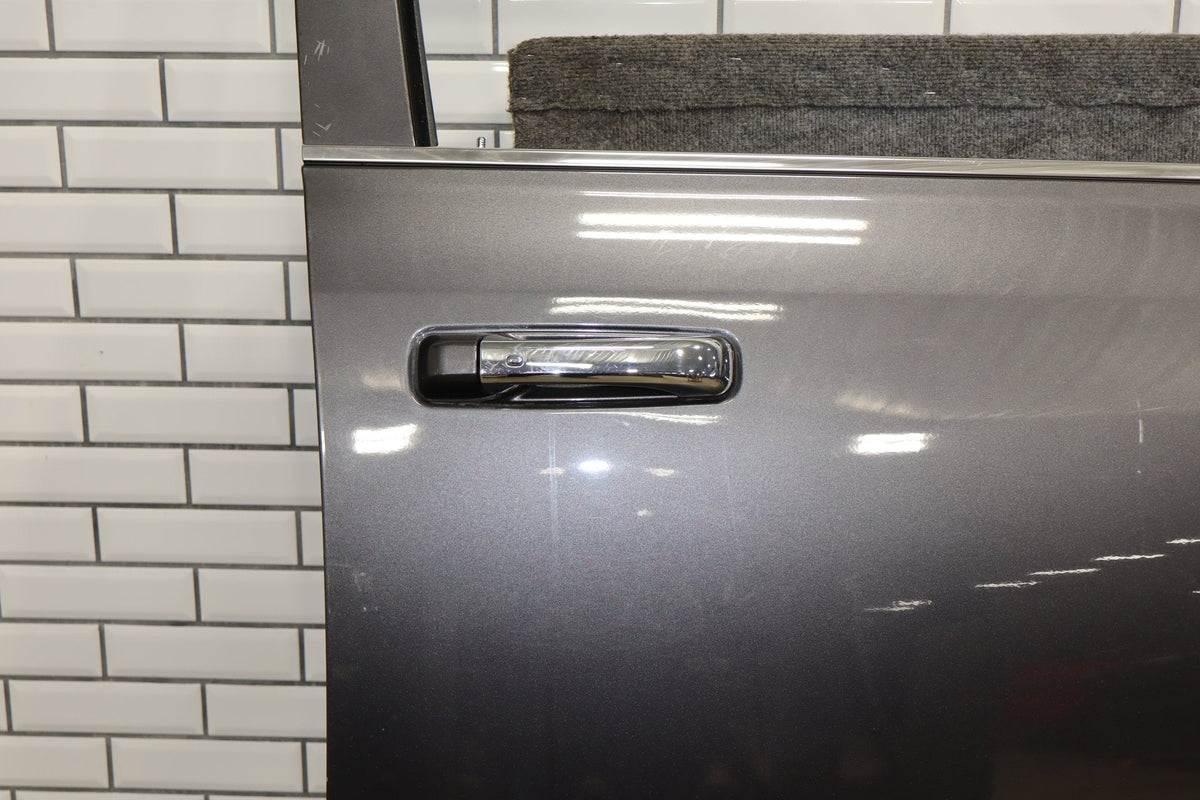 09-18 Ram 1500 Crew Cab Right Front Door Granite Crystal PAU