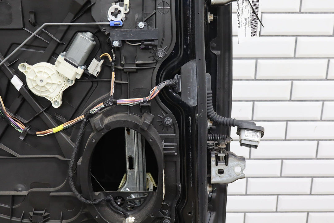 09 - 18 Ram 19 - 24 Ram Classic Crew Cab Left Rear Door (Black PX8)