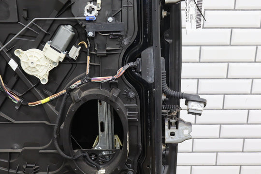 09 - 18 Ram 19 - 24 Ram Classic Crew Cab Left Rear Door (Black PX8)