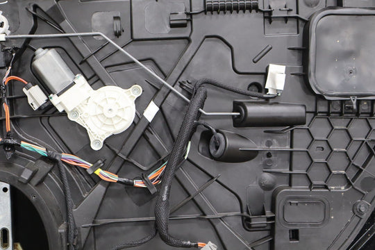 09 - 18 Ram 19 - 24 Ram Classic Crew Cab Right Rear Door (Black PX8)