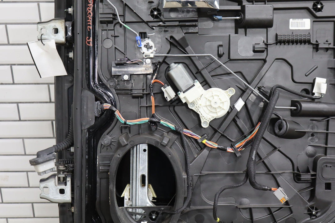 09 - 18 Ram 19 - 24 Ram Classic Crew Cab Right Rear Door (Black PX8)