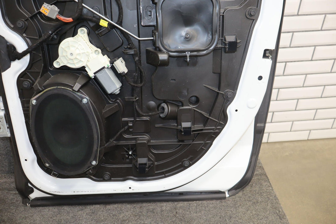 09 - 18 Ram 19 - 24 Ram Classic Quad Cab Right Rear Door (Bright White PW7)