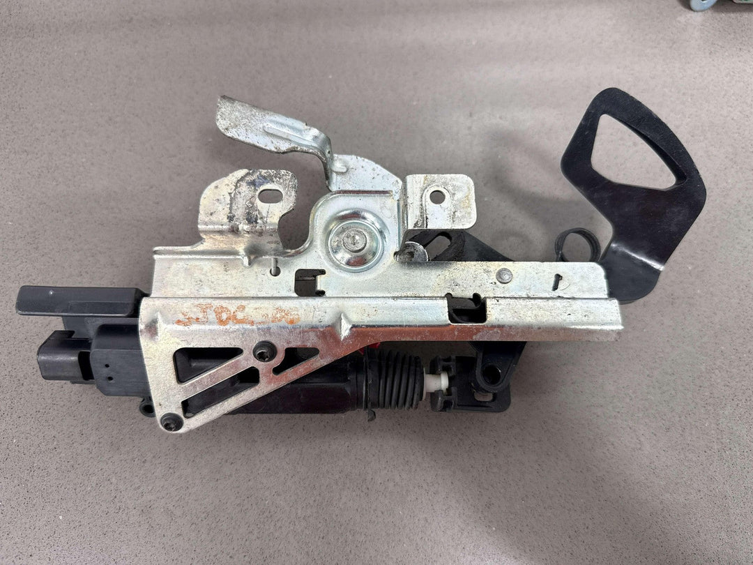 09 - 18 Ram Tailgate Latch Set with Rods Tested OEM