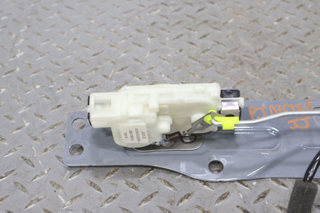 09-20 Nissan 370Z Nismo Coupe Rear Hatch Lock Latch (Tested)