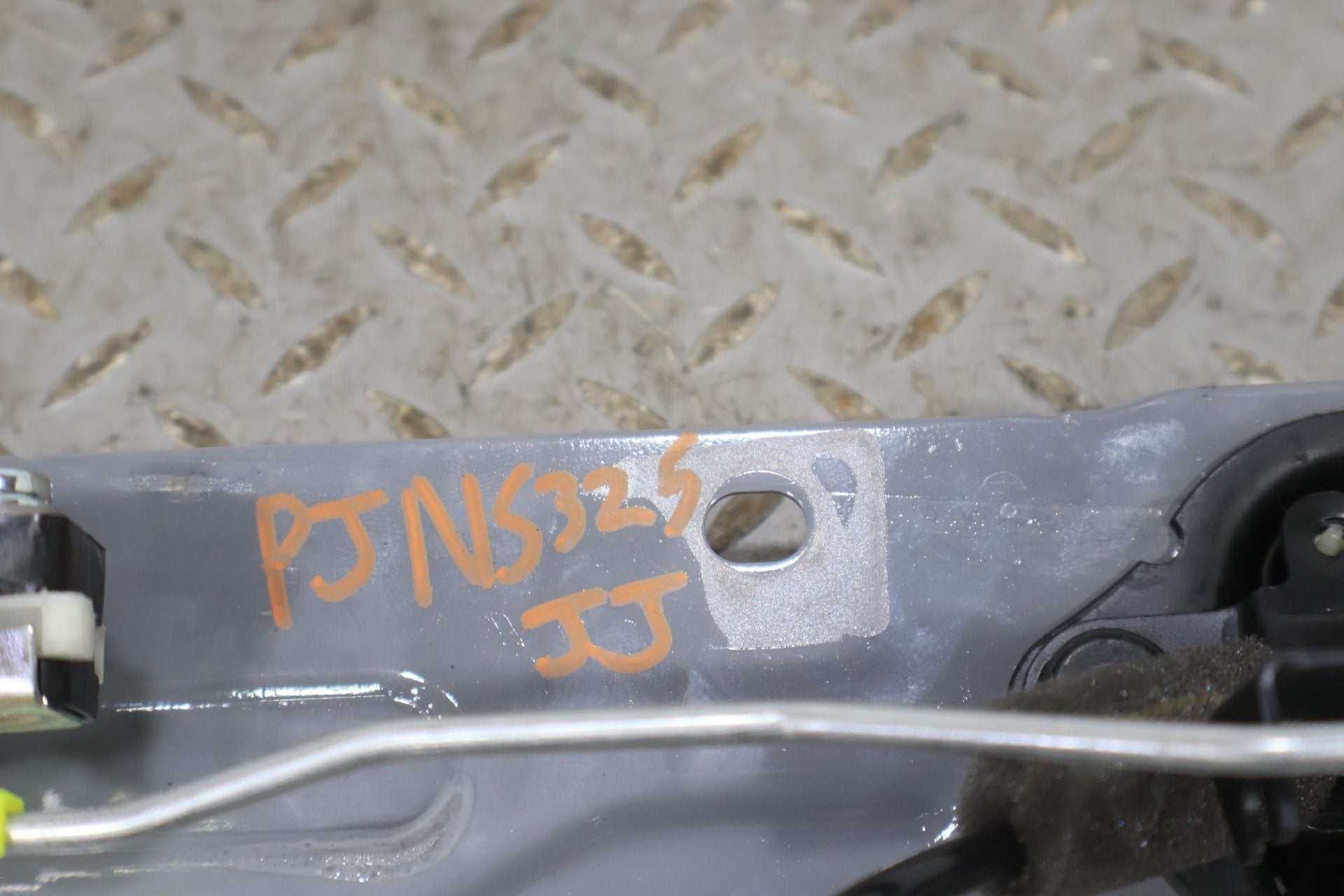 09-20 Nissan 370Z Nismo Coupe Rear Hatch Lock Latch (Tested)