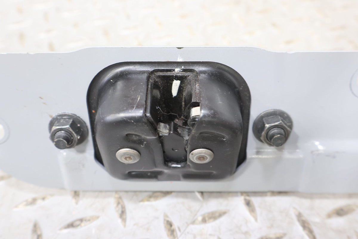 09-20 Nissan 370Z Nismo Coupe Rear Hatch Lock Latch (Tested)