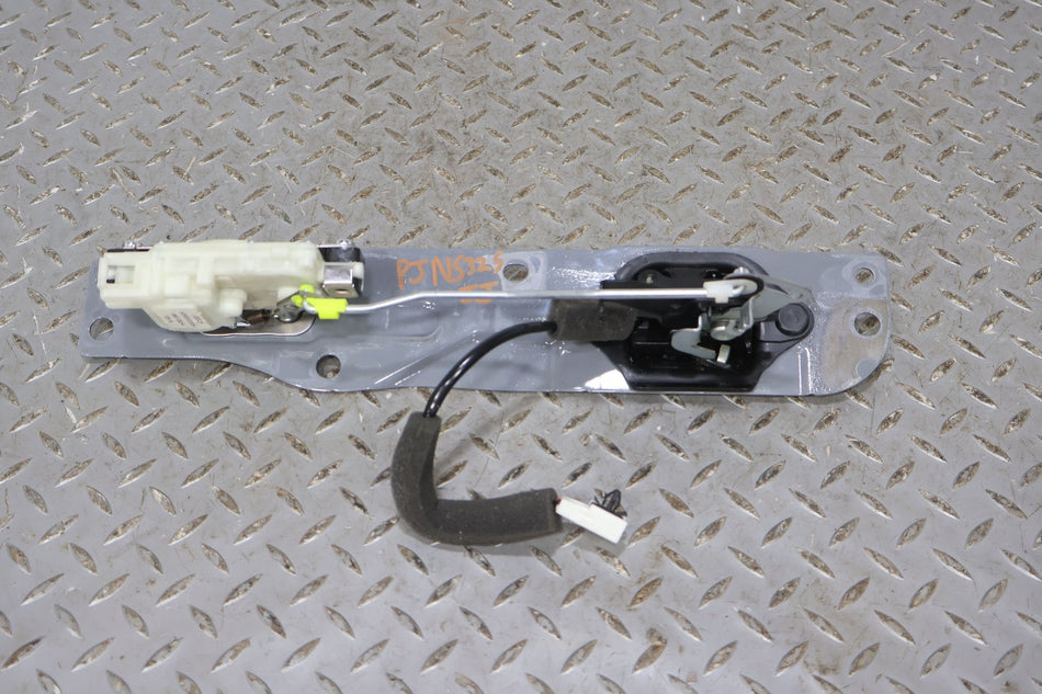 09-20 Nissan 370Z Nismo Coupe Rear Hatch Lock Latch (Tested)