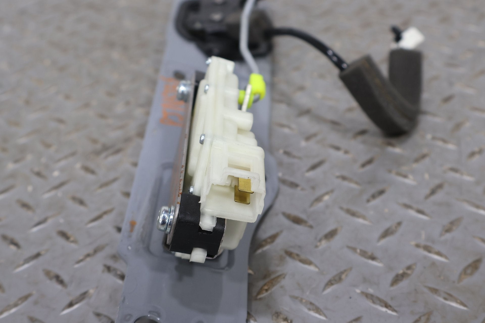 09-20 Nissan 370Z Nismo Coupe Rear Hatch Lock Latch (Tested)