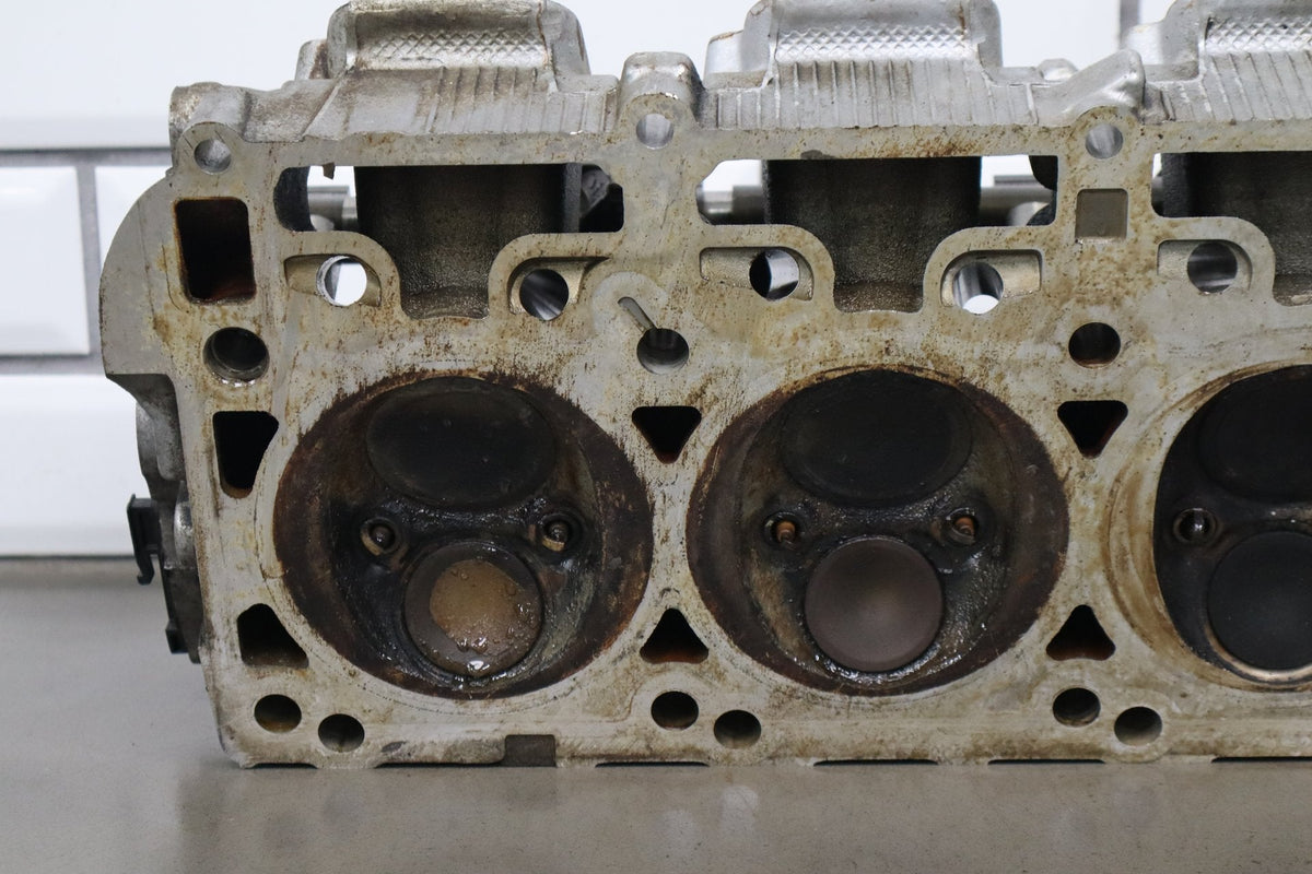 09-23 Dodge Challenger 5.7 Hemi EZH LH Cylinder Head OEM