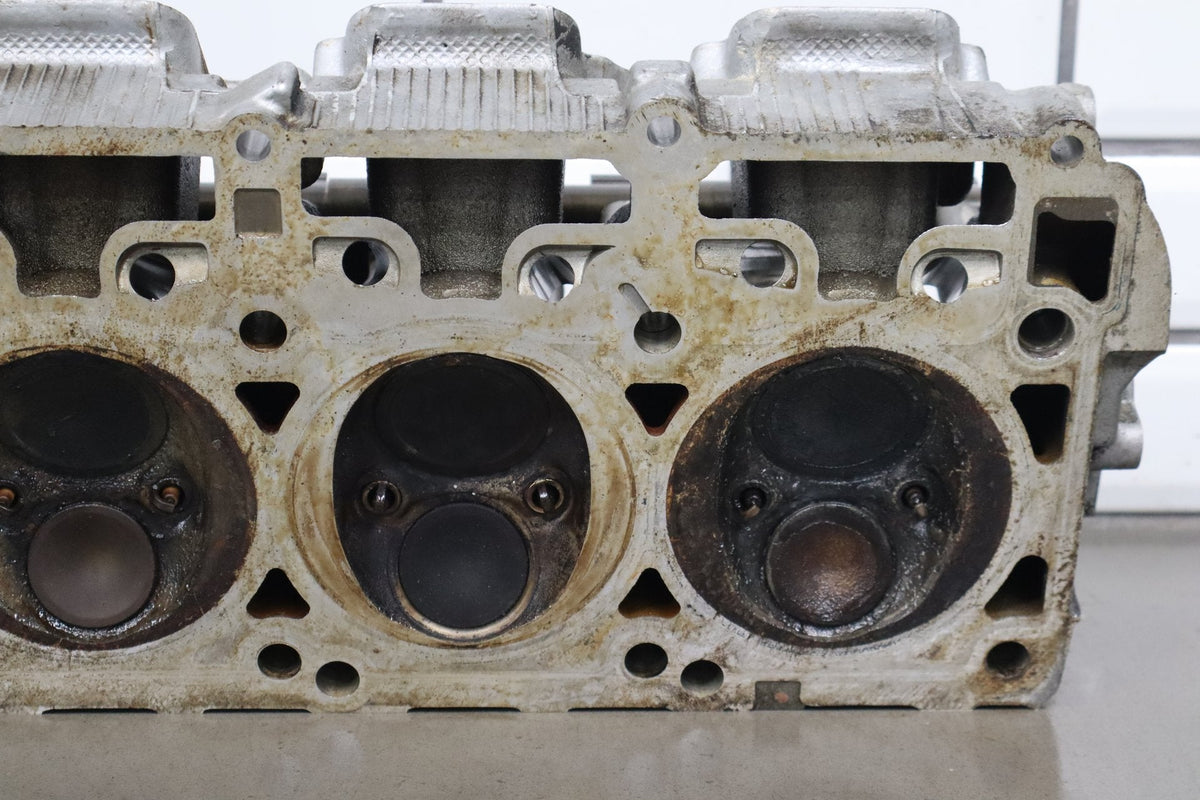 09-23 Dodge Challenger 5.7 Hemi EZH LH Cylinder Head OEM