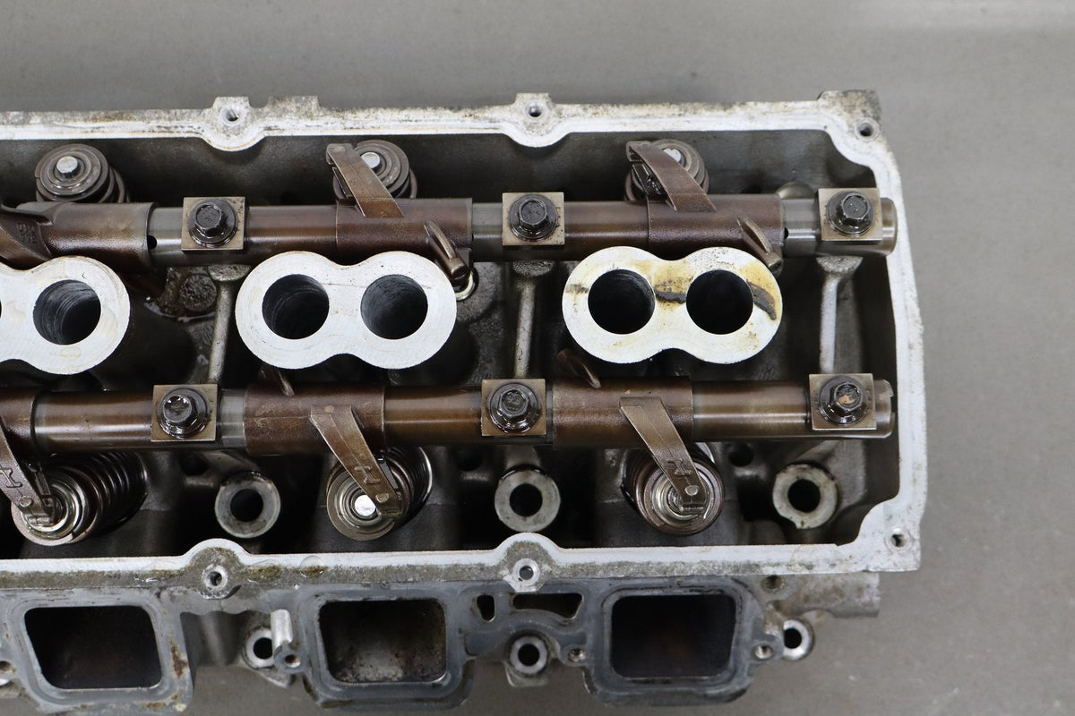 09-23 Dodge Challenger 5.7 Hemi EZH RH Cylinder Head OEM