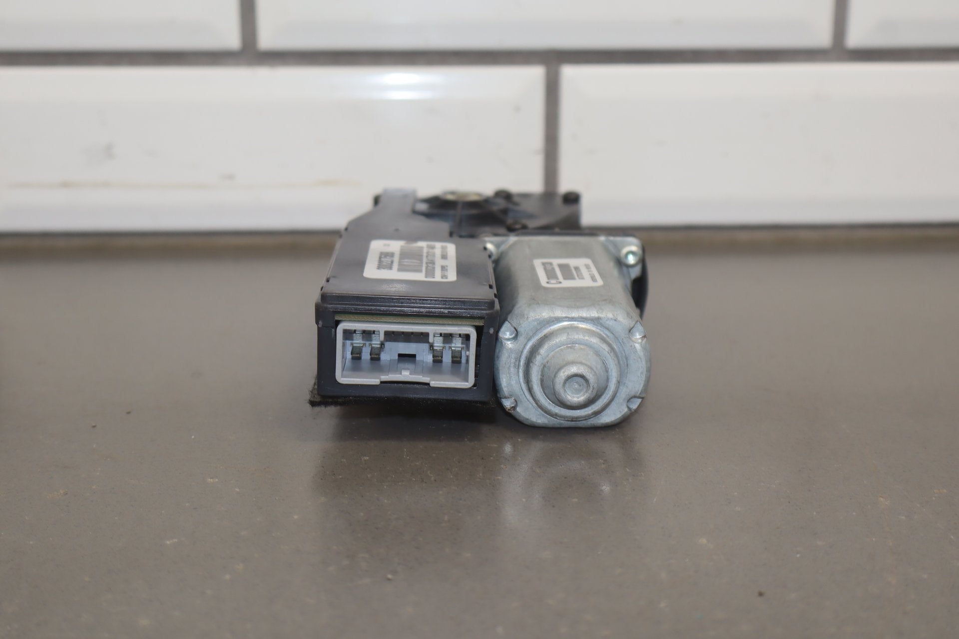 09-25 Dodge Ram 1500 2500 3500 Power Sunroof Sun Roof Electric Motor Assembly