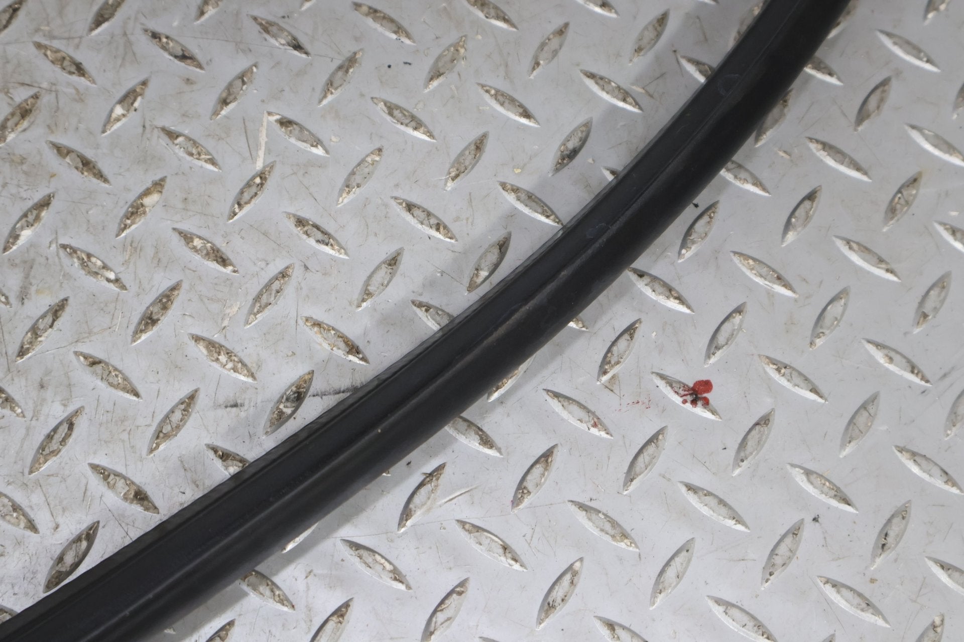 09 Aston Martin V8 Vantage Convertible Boot Cover Weather Stripping Gasket Seal