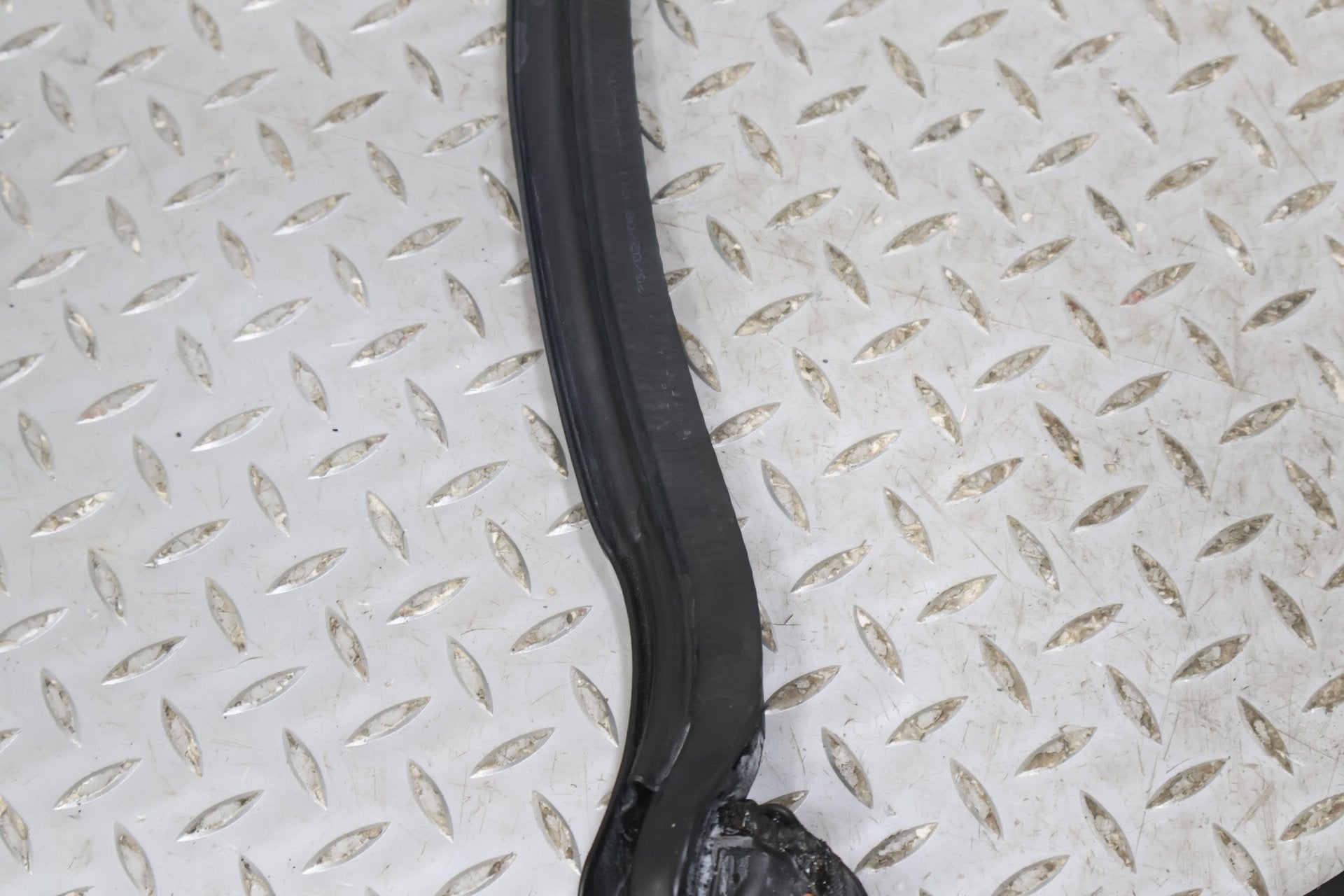 09 Aston Martin V8 Vantage Convertible Boot Cover Weather Stripping Gasket Seal